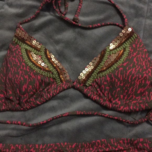 Triangle Top, Cheeky Bottom Bikini - Picture 3 of 5